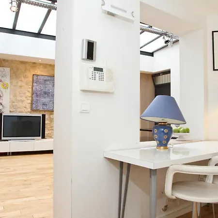 Le Marais - Republique Unique Loft * פריז
