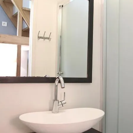 Le Marais - Republique Unique Loft פריז
