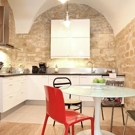 Le Marais - Republique Unique Loft פריז
